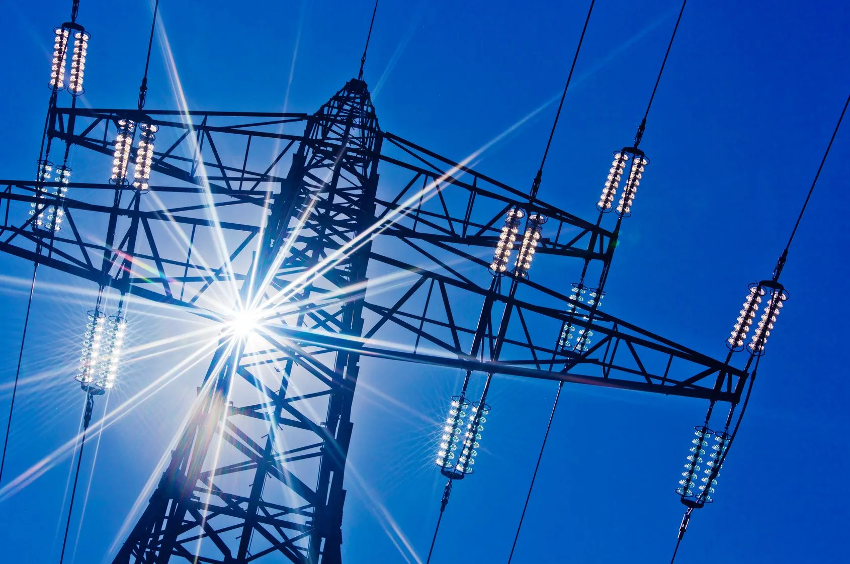 Une nouvelle convention de prêt de 40 millions d'euros pour le financement de PERECUT, un projet d’extension du réseau électrique dans les centres urbains du Togo a été officialisée le 9 avril dernier à Paris en France  par le directeur général de l'AFD, Rémy Roux.