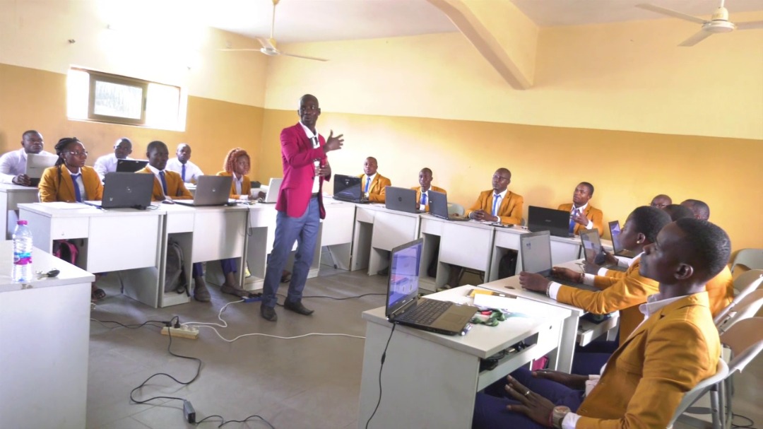 Recrutement des bacheliers, désireux de s'inscrire en première année de Licence Professionnelle en Communication à l'Université de Kara