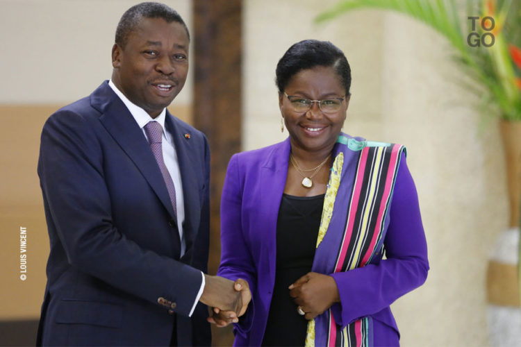 Le premier ministre Victoire Tomégah-Dogbé a présenté mardi 21 mai 2024 à Lomé,  sa démission au chef de l’Etat, Faure Gnassingbé qui l’a accepté, a-t-on appris de sources officielles.