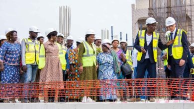 Le jeudi 22 décembre , la première ministre, Victoire Tomégah-Dogbé a fait une descente de terrain pour constater l’évolution des travaux.