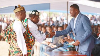 Le Président de la République, Faure Essozimna Gnassingbé a échangé vendredi 10 févier 2023 avec les chefs traditionnels, reines-mères et notables des villages et cantons des Plateaux Est à Notsé et avec ceux des Plateaux Ouest à Kpélé Adéta.