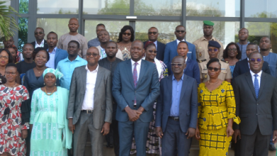 Des acteurs de la commande publique en charge de la gestion des marchés publics évaluent les activités de 2022 du 6 au 13 mars à Lomé.