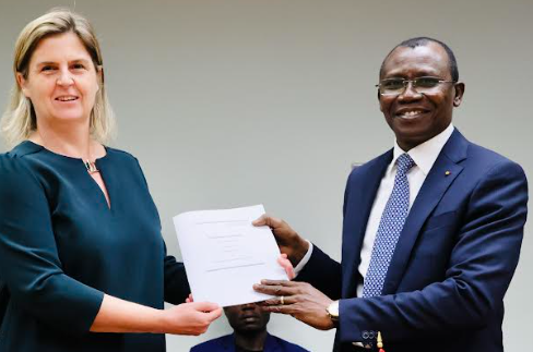 Le gouvernement togolais et la Banque mondiale ont officialisé jeudi 13 avril 2023, un financement record de plus de 60 milliards de FCFA.