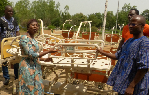 Le CEAPIC avec l’appui de son partenaire a offert 28 lits médicaux aux formations sanitaires de Lama-Kpédah, Lassa-Bas et Sarakawa.