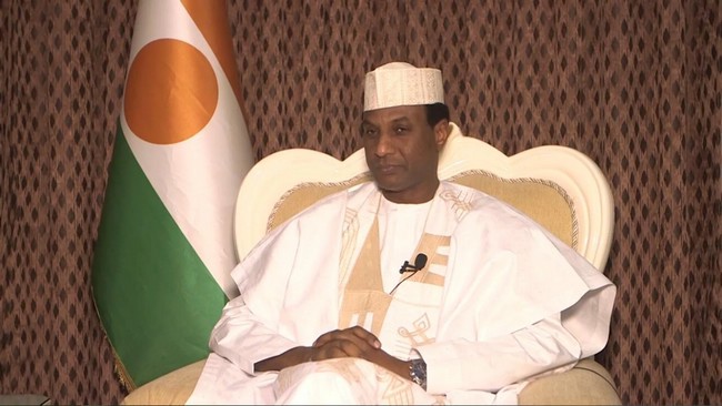  Le Premier ministre Ali Mahaman Lamine Zeine a accordé jeudi 15 février 2024 audience à une délégation de la Banque mondiale conduite par Mme Clara De Sousa, Directrice des opérations pour le Burkina Faso, le Mali, le Tchad et le Niger.