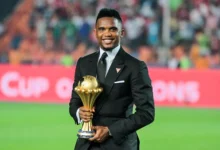 Samuel Eto'o, président de la Fédération camerounaise de football et légende des Lions indomptables, est revenu sur le parcours du Cameroun lors de la Coupe d'Afrique des nations 2023, sur l'avenir du sélectionneur Rigobert Song et sur les polémiques qui l'entourent depuis plusieurs mois.