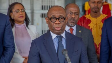 Le président de la transition, le capitaine Ibrahim Traoré a accordé vendredi 1er mars 2024 une audience au président de la Banque ouest-africaine de développement (BOAD), Serge Ekue. Au cours de cette audience, le chef de l’Etat et son hôte ont fait un tour d’horizon du portefeuille de notre pays au sein de la BOAD.