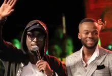 Alors qu’il répondait au chanteur Kerozen qui lui a demandé publiquement de se marier, Molare a fait une mise au point ferme le dimanche 10 mars 2024 sur sa situation matrimoniale.