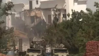 Le siège du Parti Socialiste Sans Frontières (PSF) dirigé par feu Yaya Dillo a été démoli à l'aide de bulldozers ce vendredi 1er mars 2024. Cette démolition intervient seulement 48 heures après le décès tragique de son leader Yaya Dillo.