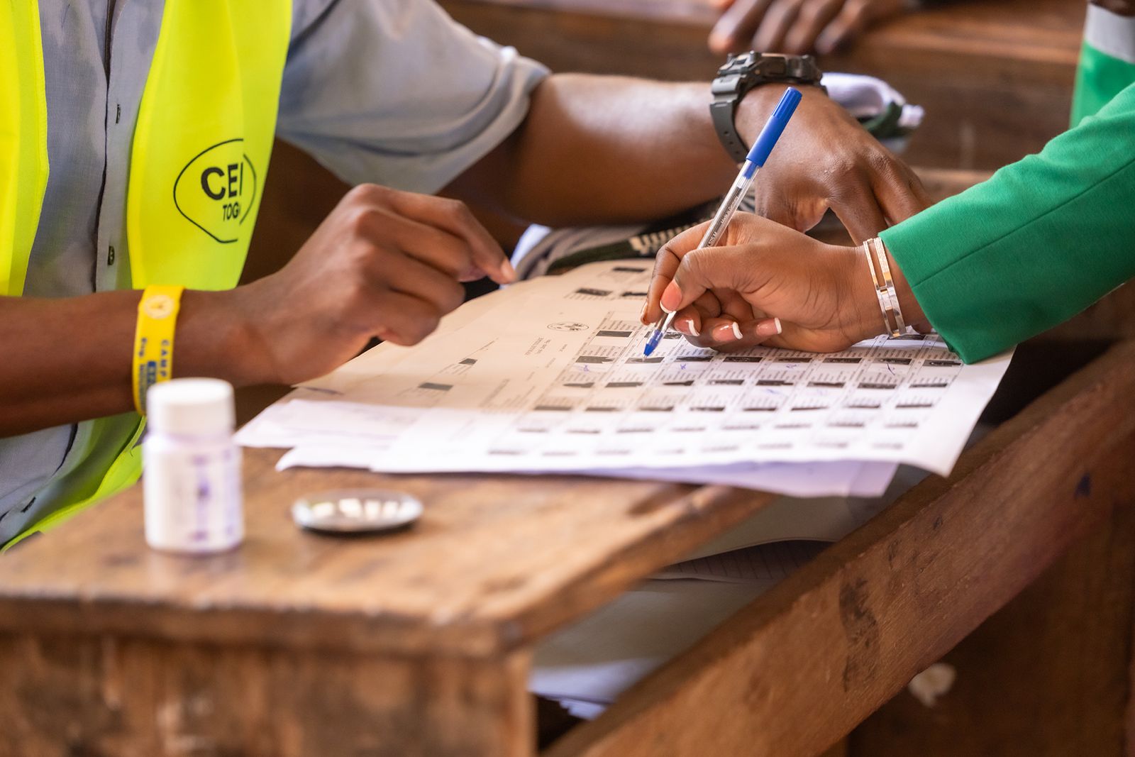 Nouveaux Droits de l’Homme (NDH-Togo) a présenté mardi 0 avril 2024 à Lomé, son rapport préliminaire sur les élections législatives et régionales du 29 avril au Togo. Au total, 60 observateurs ont été déployés lors de la campagne électorale pour suivre les portes à portes, les meetings des candidats et des partis politiques à Tsévié, Kpalimé, Aného, Vogan et Grand Lomé.