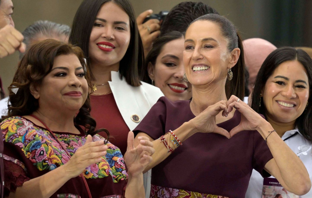 Claudia Sheinbaum, scientifique de 61 ans et dauphine du président Andres Manuel Lopez Obrador a largement battu la candidate de l’opposition, Xochitl Galvez.