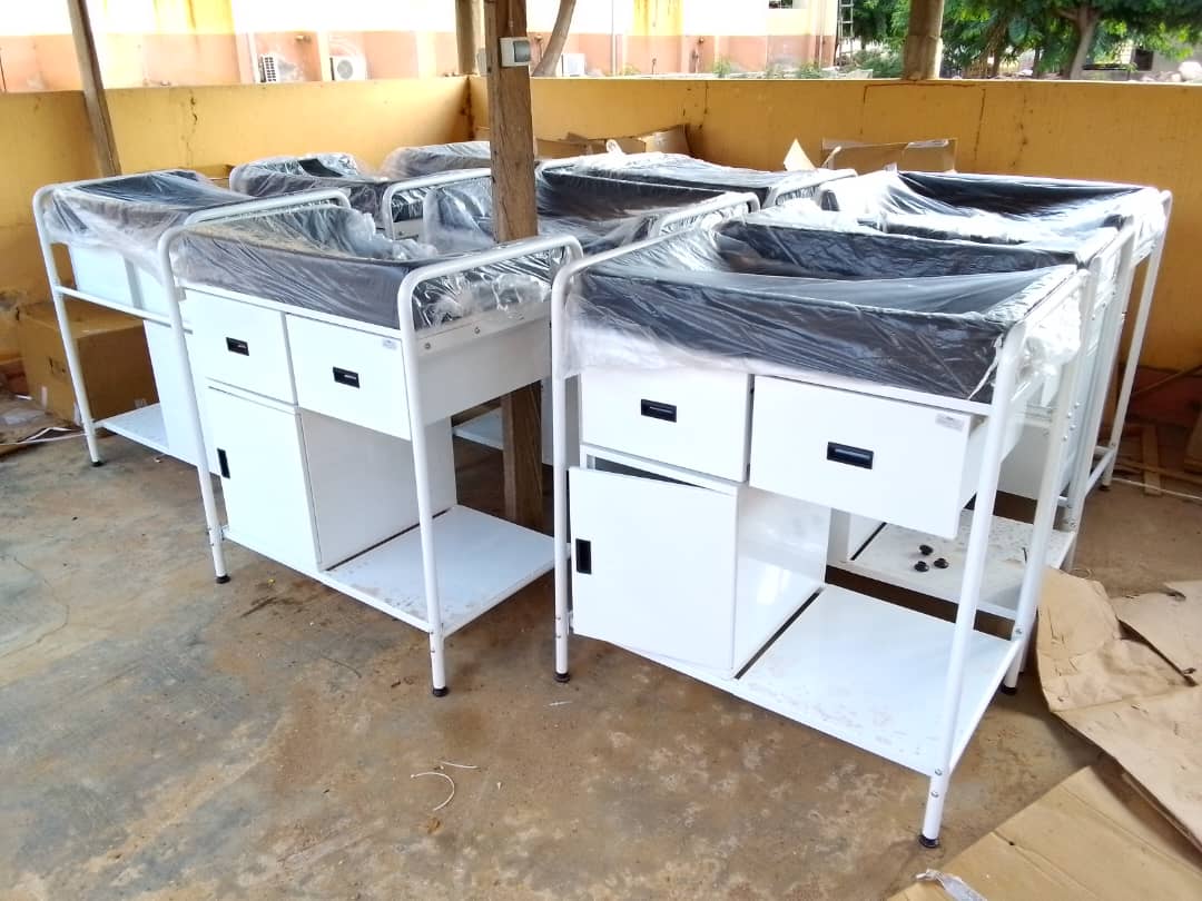 Le bureau du Togo du Fonds des Nations unies pour l'enfance (UNICEF), en collaboration avec la coopération japonaise vient d’offrir au Centre hospitalier régionale (CHR) de Dapaong, 15 lits berceaux muni de tiroir qui seront déployés au service de la néonatologie et à la maternité.