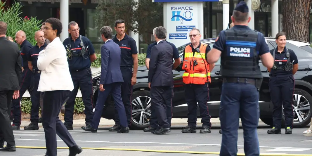 Le suspect de l’attaque survenue samedi 24 août 2024 matin contre une synagogue dans le sud de la France, a été arrêté le soir à Nîmes. Il s’agit d’un Algérien de 33 ans en situation régulière, selon une source proche de l’enquête.