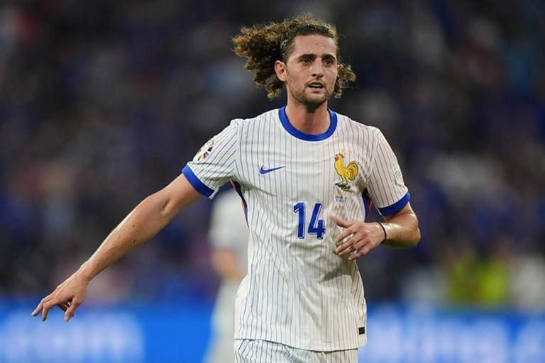 France Ligue 1 Adrien Rabiot Pourrait Rejoindre Lom