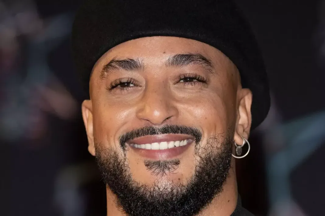 Le chanteur Slimane accusé de harcèlement s3xuel pendant sa tournée par un ancien collaborateur. La plainte a été déposée le lundi 28 octobre 2024.
