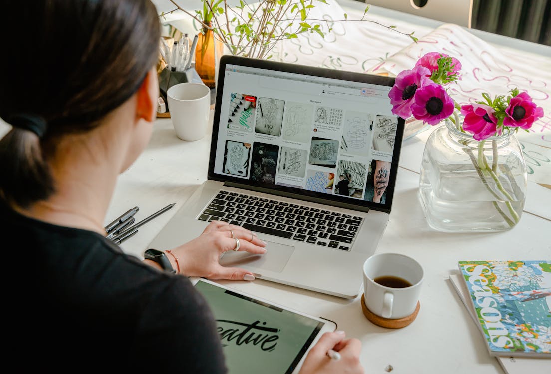 The Impact of advanced technology on Online User Experiences