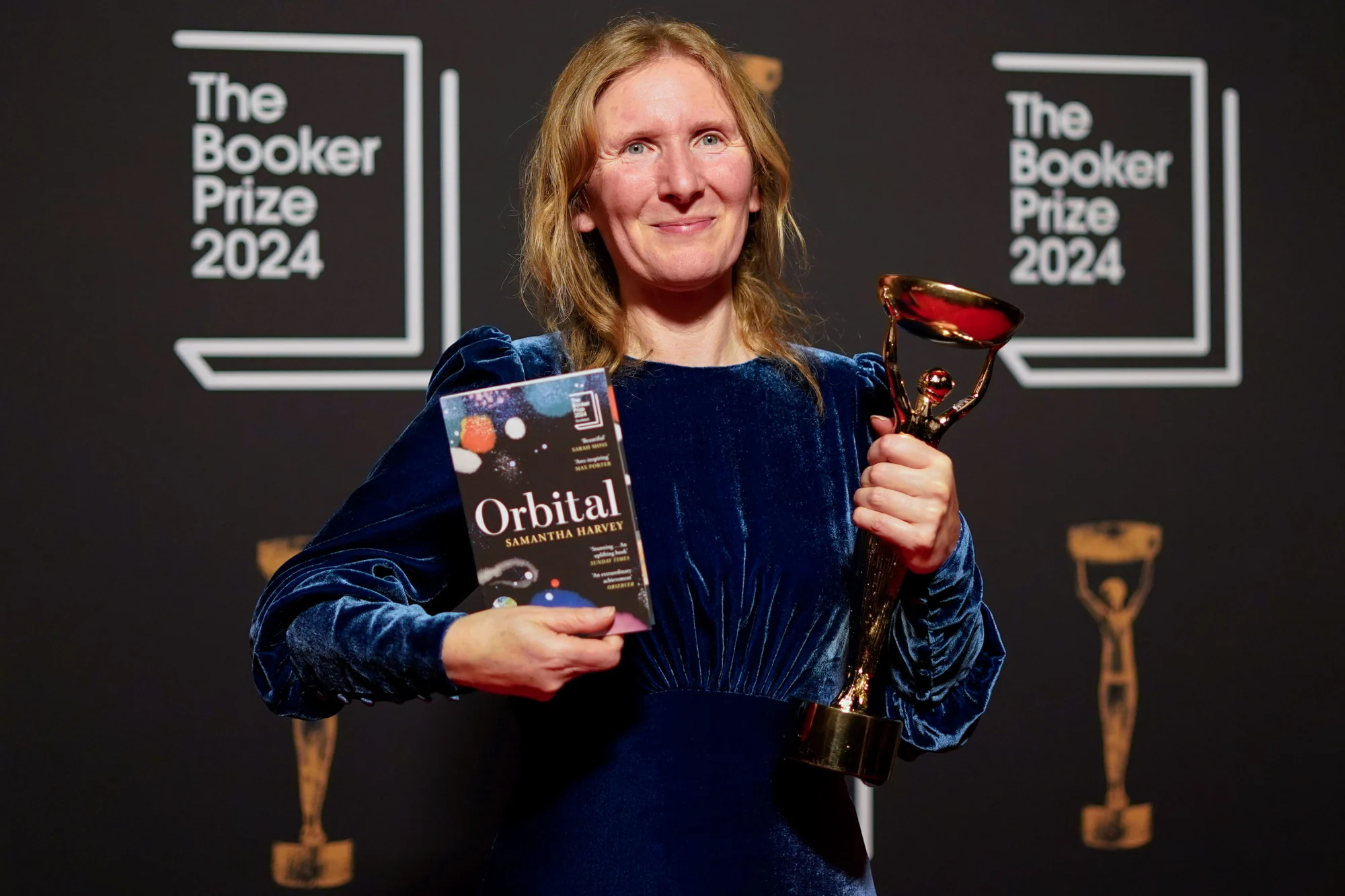 Le Booker Prize, prestigieux prix littéraire qui récompense des œuvres de fiction en anglais, a été attribué mardi soir à la Britannique Samantha Harvey pour son cinquième roman "Orbital", au terme d'une compétition majoritairement féminine.