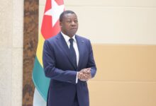 Conformément à la pratique républicaine, le Président de la République, Faure Essozimna Gnassingbé a d’abord reçu lundi 30 décembre 2024, les vœux de Nouvel An du Premier ministre, des responsables des institutions de la République, suivis de ceux du gouvernement, de l’Assemblée nationale, des membres des différentes institutions et autres forces vives de la Nations. Ce moment symbolique qui traduit la cohésion nationale, a permis de renouveler l’engagement collectif pour un avenir harmonieux et prospère de notre pays.