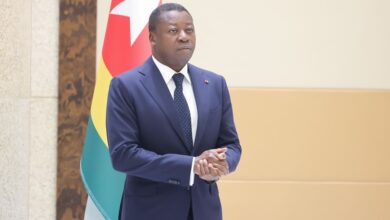 Conformément à la pratique républicaine, le Président de la République, Faure Essozimna Gnassingbé a d’abord reçu lundi 30 décembre 2024, les vœux de Nouvel An du Premier ministre, des responsables des institutions de la République, suivis de ceux du gouvernement, de l’Assemblée nationale, des membres des différentes institutions et autres forces vives de la Nations. Ce moment symbolique qui traduit la cohésion nationale, a permis de renouveler l’engagement collectif pour un avenir harmonieux et prospère de notre pays.