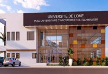 Le Pôle universitaire de l’innovation technologique (PUIT) de l’Université de Lomé a reçu, le mercredi 04 décembre 2024, la visite d’une délégation conduite par le ministre de l’Enseignement supérieur, de la Recherche scientifique et de l’Innovation technologique du Gabon, Hervé Ndoume-Essingone.