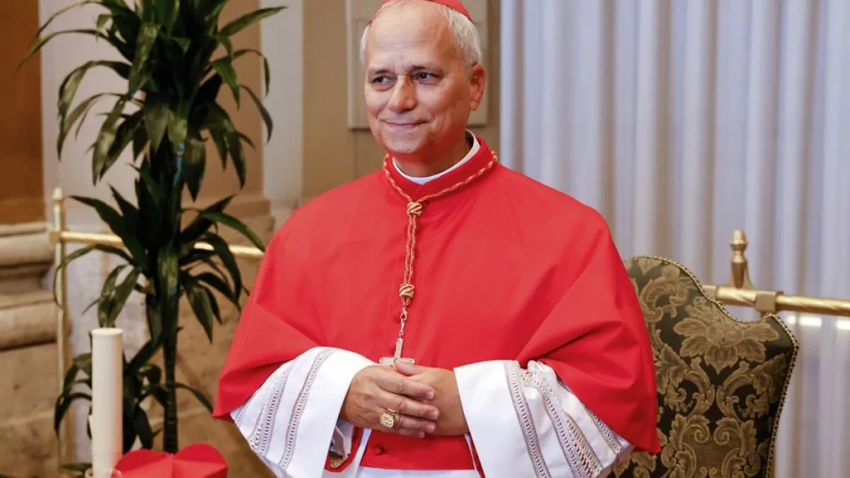 Robert Francis Prevost devient le nouveau pape, un choix qui renforce une Église ouverte et multiculturelle. Découvrez son parcours.