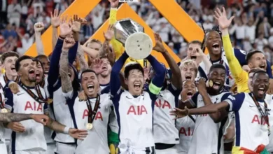 Tottenham remporte la Ligue Europa face à Manchester United et assure sa place en Ligue des champions pour la saison prochaine.