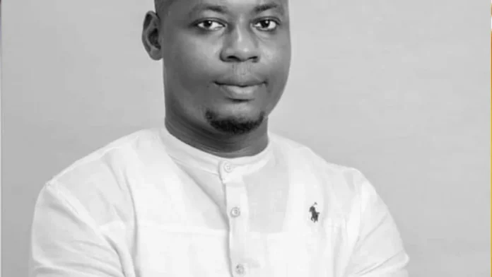 Le journaliste Comlan Hugues Sossoukpè a été interpellé en Côte d'Ivoire et extradé vers le Bénin dans des circonstances floues.