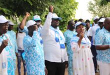 Le parti UNIR donne le ton à Kozah 2 pour les Municipales 2025 avec une mobilisation populaire et le Dr Mangnangou en vedette.
