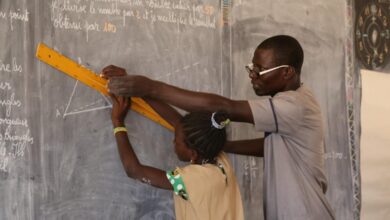 Le Centre national d’évaluation des apprentissages (CNEA) lance, à compter du 13 octobre 2025, une grande enquête nationale sur la qualité de l’éducation dans les écoles primaires. L’initiative, qui s’inscrit dans le cadre du Plan sectoriel de l’éducation 2020-2030, vise à évaluer les acquis scolaires des élèves ainsi que le fonctionnement global du système éducatif primaire.