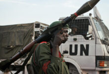 Le chef des missions de paix de l’ONU dénonce les entraves imposées à la MONUSCO en RDC lors de sa récente visite.