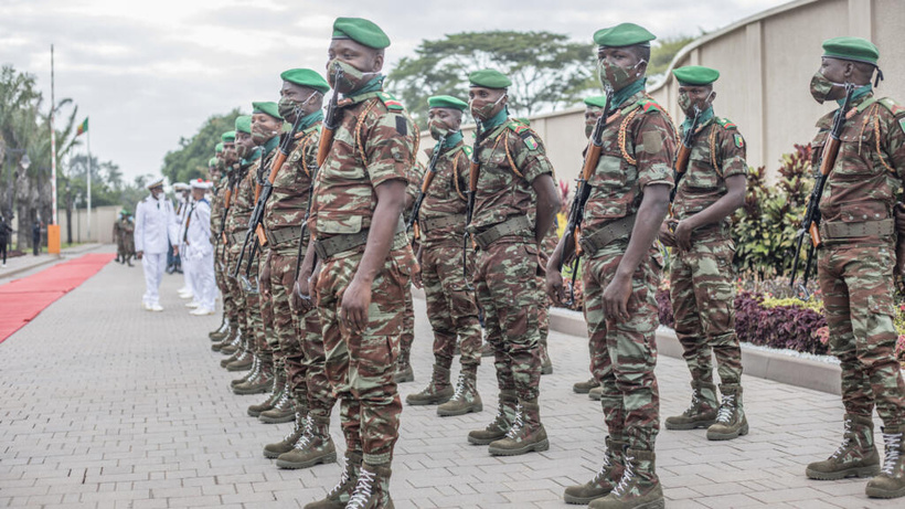 Après 45 jours entre les mains de groupes armés, cinq Béninois ont retrouvé la liberté. Lisez les circonstances de leur libération.