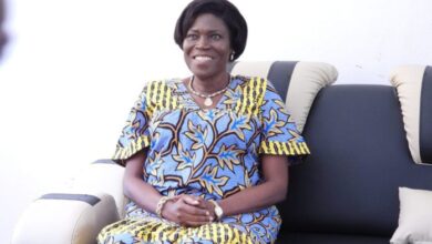 Simone Ehivet Gbagbo rejette l’appel de Robert Bourgi concernant sa candidature à la présidentielle ivoirienne de 2025.