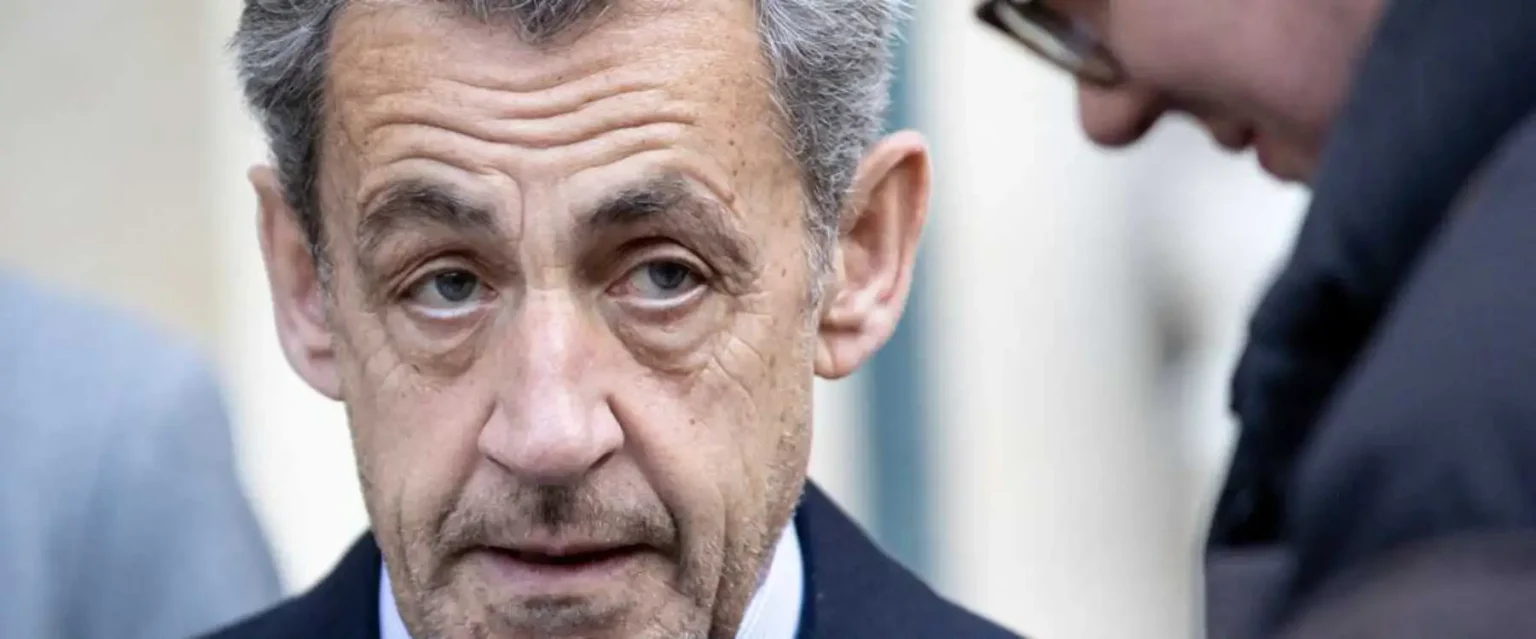Nicolas Sarkozy condamné à cinq ans de prison dans le dossier du financement libyen de 2007. Découvrez les détails.