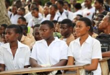 Le Togo célèbre l'initiative du projet SWEDD+, offrant des kits scolaires à plus de 100 000 filles pour renforcer l'éducation.