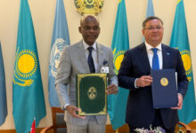 Le Togo et le Kazakhstan signent à New York un accord d’exemption de visas diplomatiques. Découvrez les détails de cette coopération.