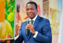 Kodjo Sévon-Tépé Adédzé dément les prophéties le désignant comme futur président. Découvrez sa réaction face à la polémique.