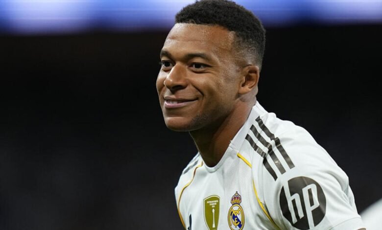Liga : Mbappé brille lors de la victoire du Real Madrid contre la Real Sociedad, inscrivant un but et délivrant une passe décisive.
