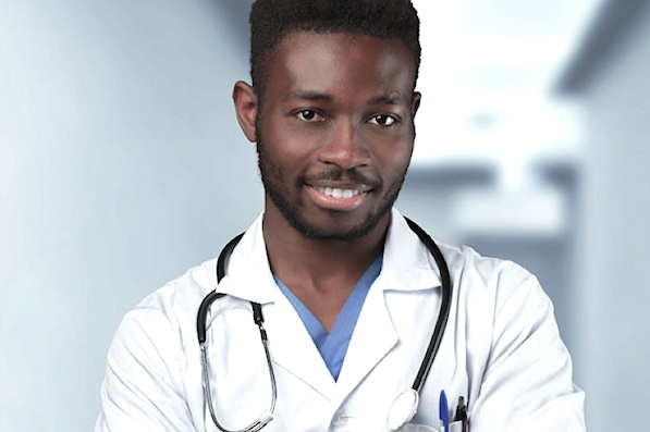 Le CHR Sokodé affiche une hausse des consultations de +133 % en huit ans, révélant un service de santé en plein essor.