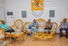 La ministre togolaise de la Communication est à Ouagadougou pour les UACO 2025, un événement crucial pour les médias en Afrique.