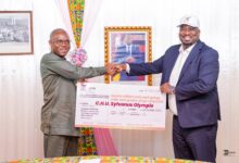 IB Bank Togo fait un don de 4 millions FCFA au CHU Sylvanus Olympio pour améliorer les soins de santé au Togo.