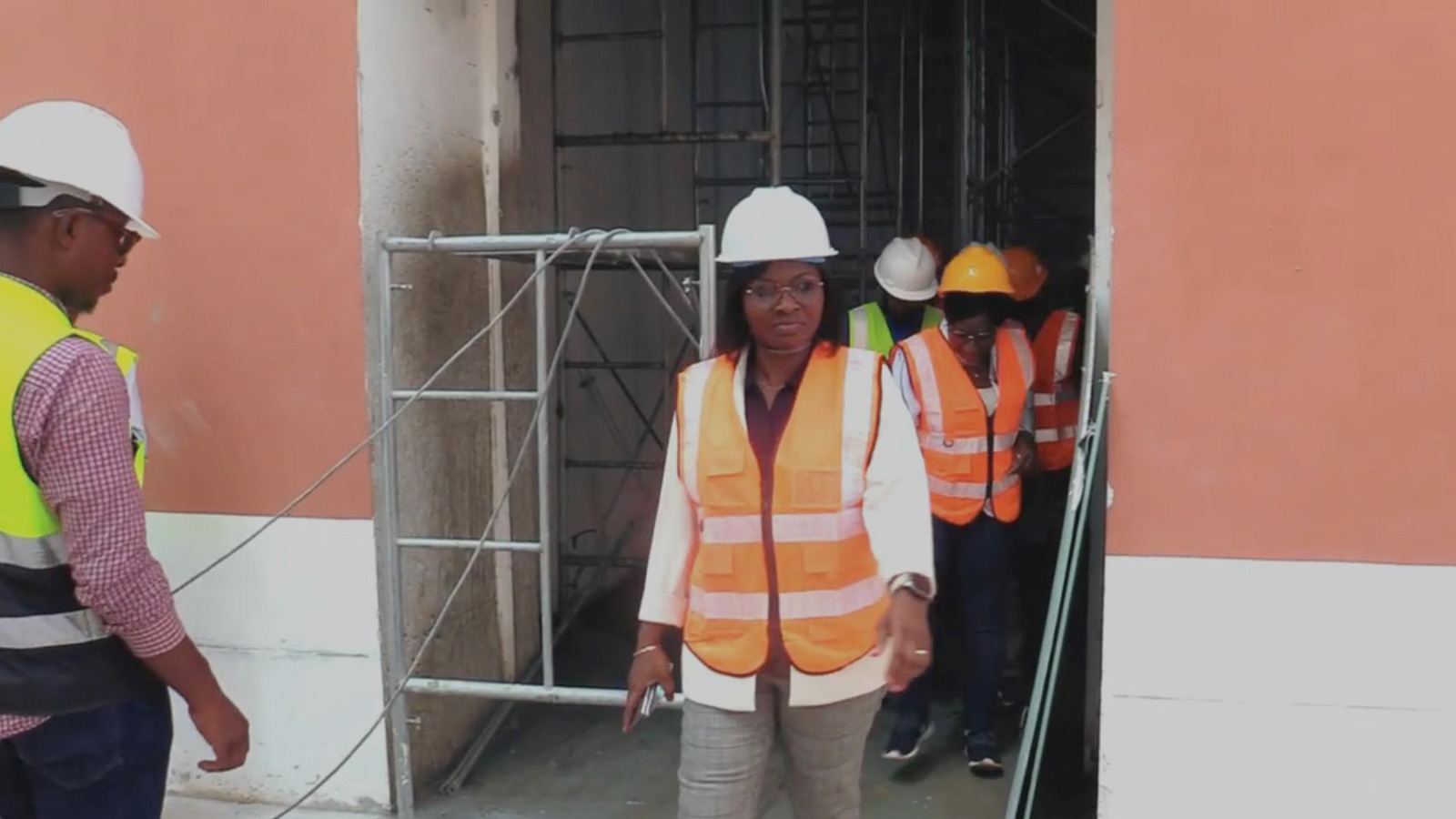 La présidente Prénam Houzou-Mouzou suit de près la naissance du nouveau campus universitaire de l'Université de Kara.