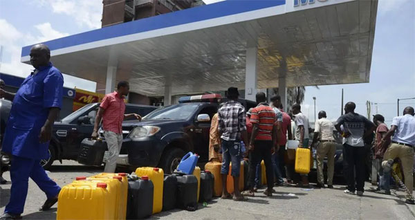 En raison de la pénurie de carburant, Mali suspend les cours du 27 octobre au 9 novembre 2025 pour tous les établissements éducatifs.