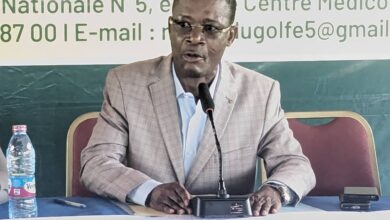 Kossi Aboka est réélu maire du Golfe 5 pour un nouveau mandat de six ans, témoignant de la confiance des élus.