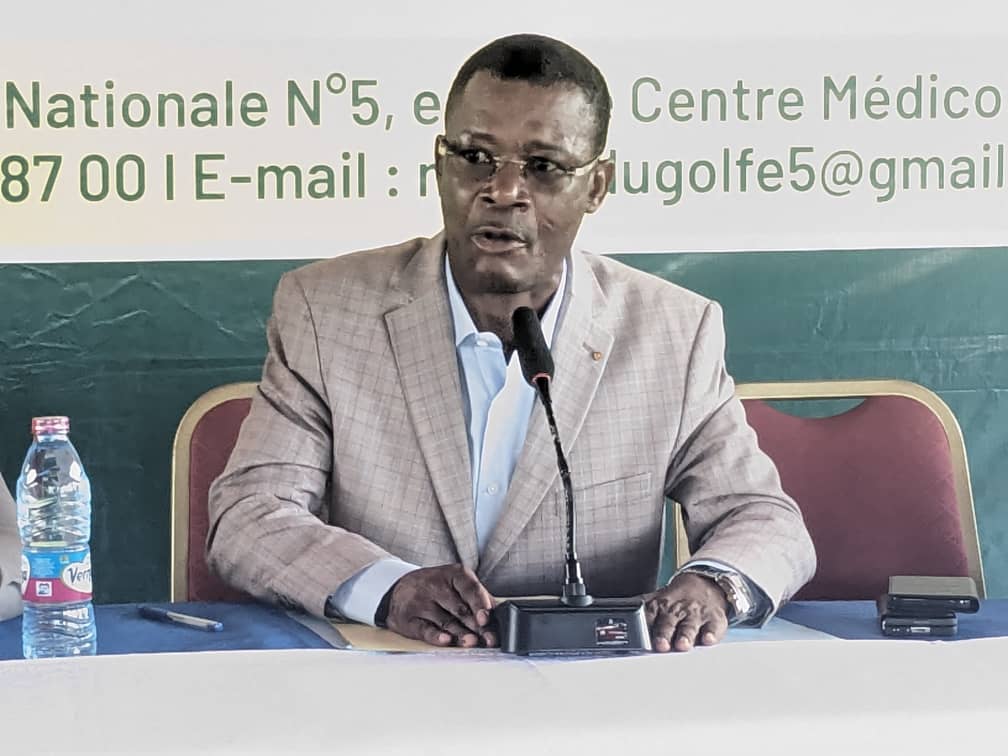 Kossi Aboka est réélu maire du Golfe 5 pour un nouveau mandat de six ans, témoignant de la confiance des élus.