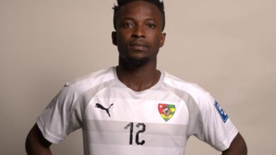 Le Togo se mobilise pour Samuel Asamoah, blessé en Chine. Découvrez le soutien de la Fédération Togolaise de Football.