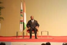 Alassane Ouattara appelle à des élections apaisées en Côte d’Ivoire devant les Rois et Chefs traditionnels pour préserver la paix.