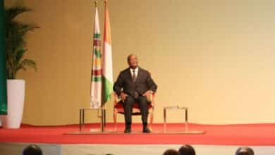 Alassane Ouattara appelle à des élections apaisées en Côte d’Ivoire devant les Rois et Chefs traditionnels pour préserver la paix.