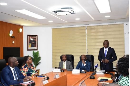 La passation de service au portefeuille des assurances au Togo marque une réforme pour un secteur plus performant et inclusif.