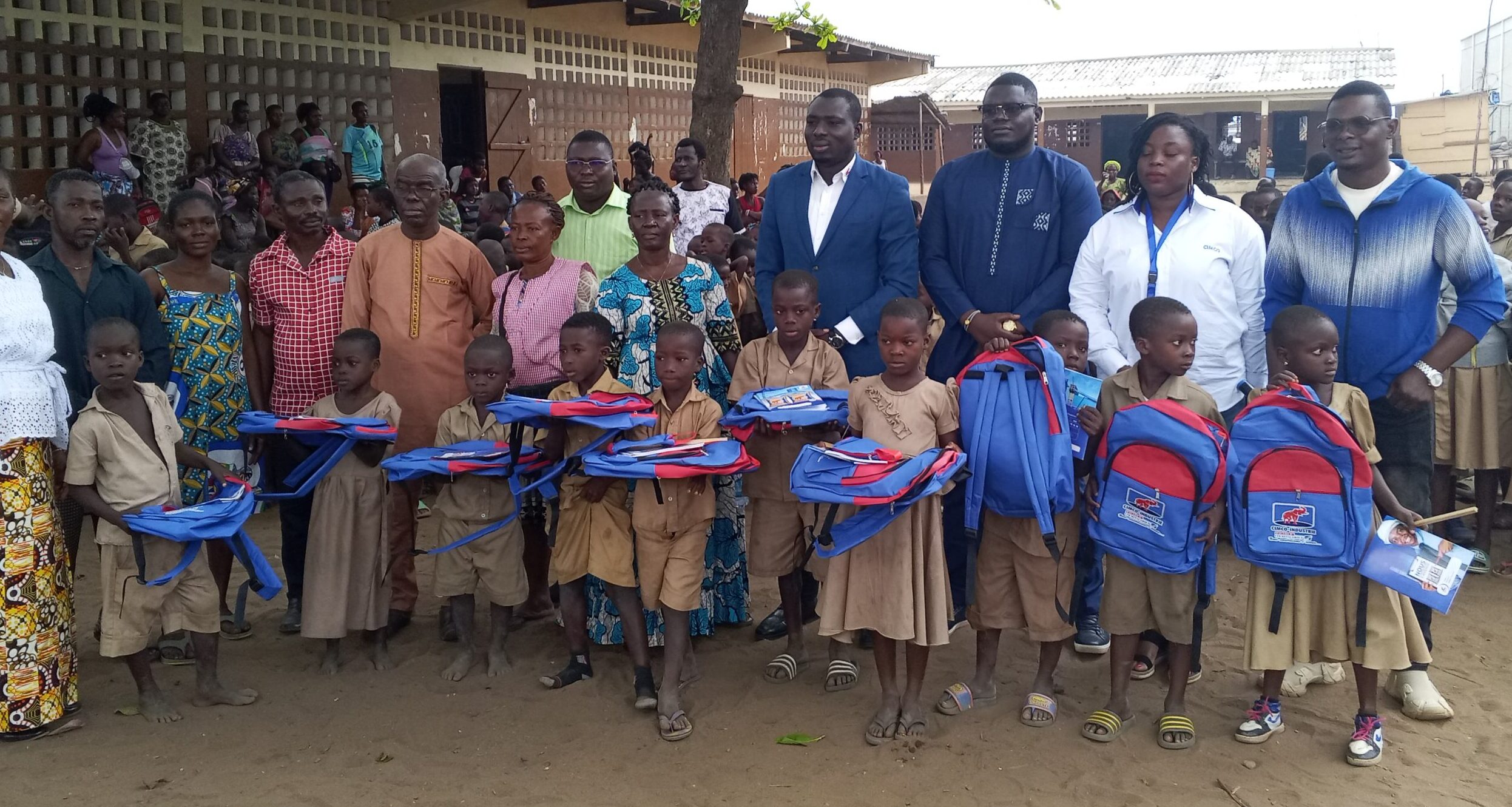 L'initiative citoyenne de la filiale togolaise de la société burkinabè Cim Metal Group illustre la constance du cimentier dans son appui à l’éducation et au développement communautaire. La société qui commercialise sur le marché togolais du ciment du même nom annonce par ailleurs d’autres actions sociales prévues dans les mois à venir, confirmant ainsi sa volonté de contribuer durablement au bien-être des jeunes générations.