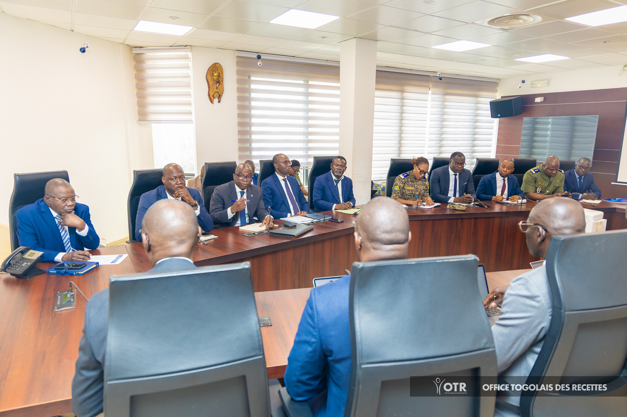 La délégation sénégalaise au Togo s'inspire de l'OTR pour améliorer le marquage fiscal des marchandises. En savoir plus ici.